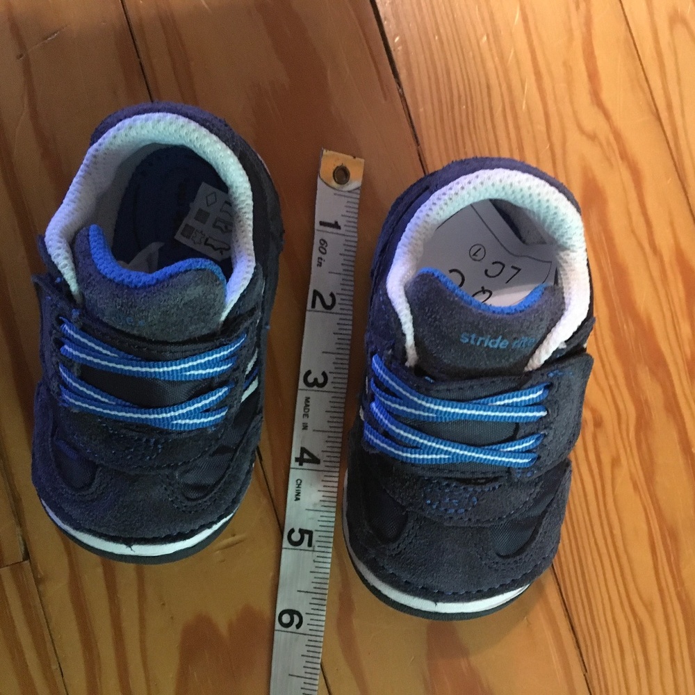 Stride rite navy velcro crawling and walking sneak
